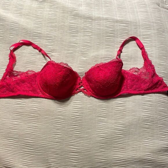 VS red lace bra - Picture 1 of 4